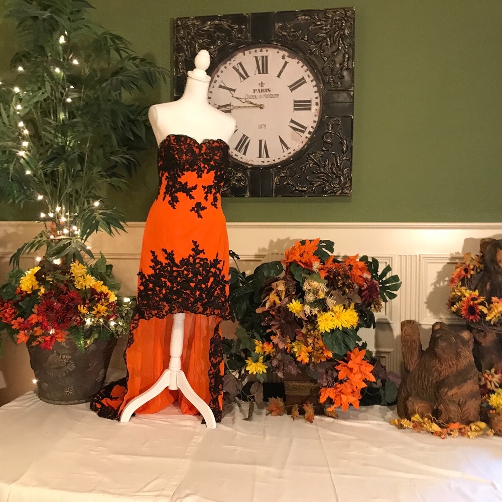 Cocktail party Halloween dress